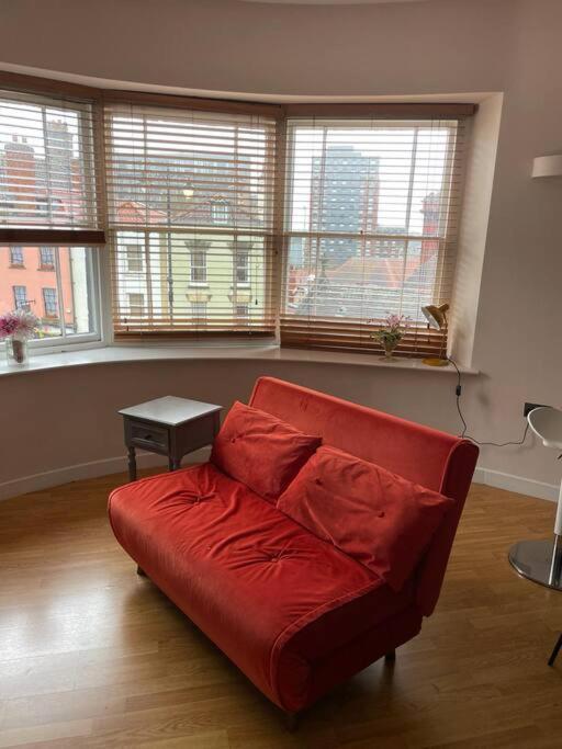 The Cherry Blossom Apartment Bristol